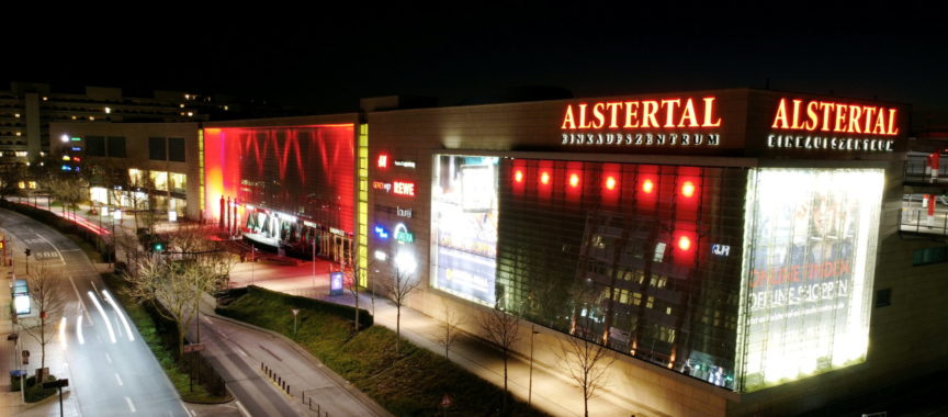 Das Alstertal Einkaufszentrum leuchtet