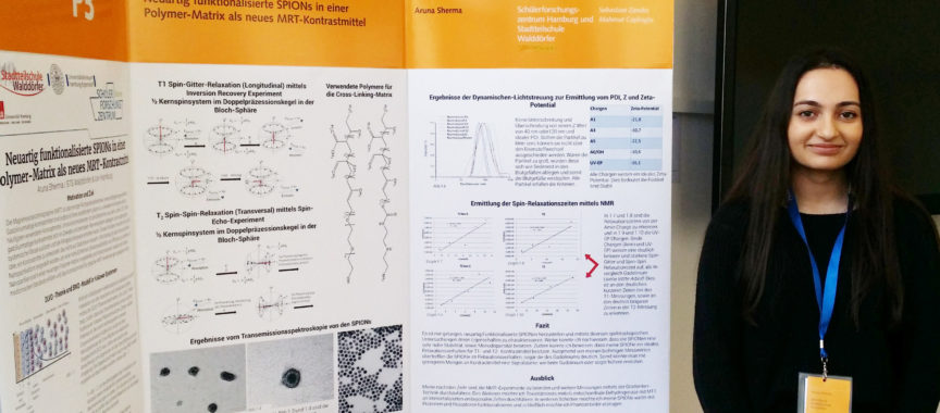 Die Abiturientin Aruna Sherma freut sich über den zweiten Platz bei Jugend forscht“