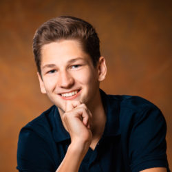 Ben Alm (15) hat die Musical-Bühne für sich entdeckt: Gesang, Tanz und Schauspiel sind seine Welt.