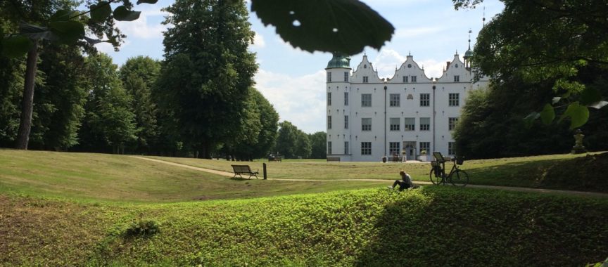 Das Ahrensburger Schloss ist ein Hingucker.