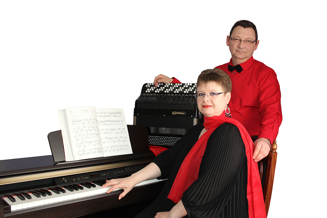 Poppenbüttel: „Piano-Bajan-Duo“ in der Parkresidenz